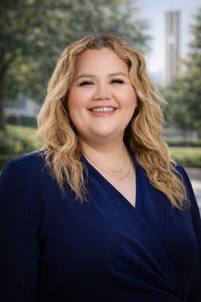 Yvonne Cortes Headshot